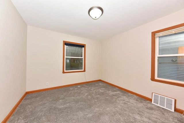 4622 N 19th STREET, Milwaukee, WI 53209