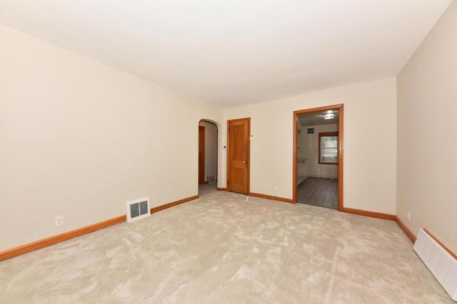 4622 N 19th STREET, Milwaukee, WI 53209