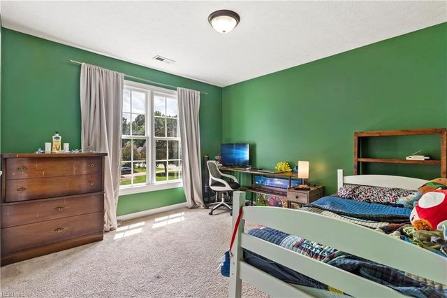 20711 Creekside DR, Smithfield, VA 23430