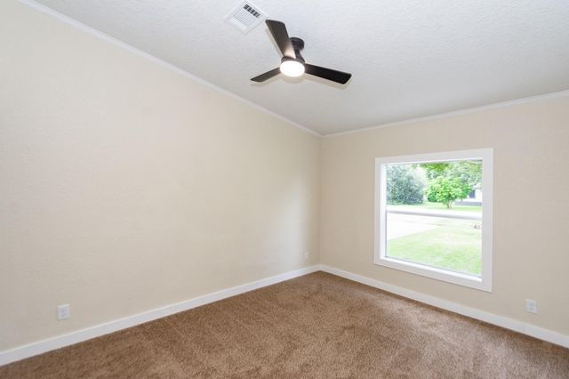 10023 S Country Drive, Alvin, TX 77511