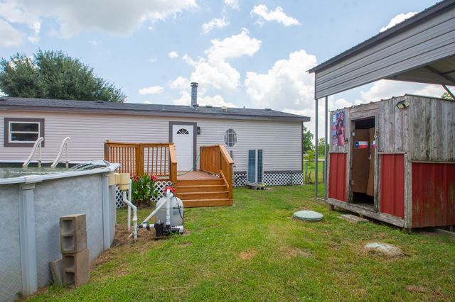 10023 S Country Drive, Alvin, TX 77511