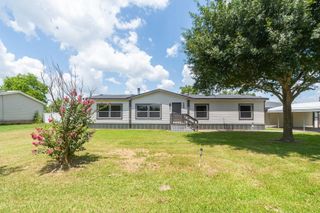 10023 S Country Drive, Alvin, TX 77511