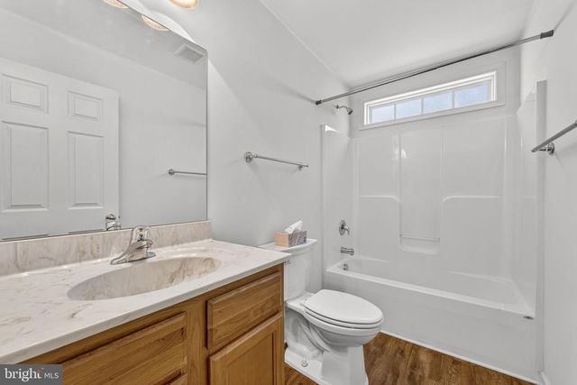 35 COTSWOLD LN, Falling Waters, WV 25419
