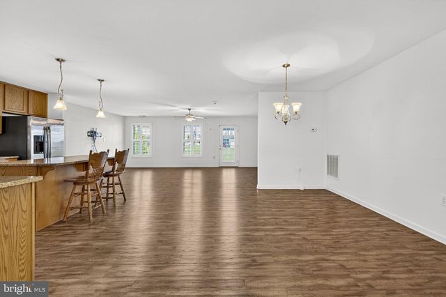 35 COTSWOLD LN, Falling Waters, WV 25419