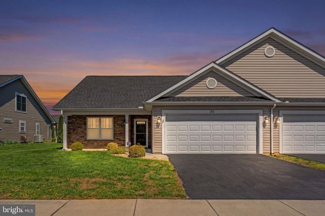 35 COTSWOLD LN, Falling Waters, WV 25419