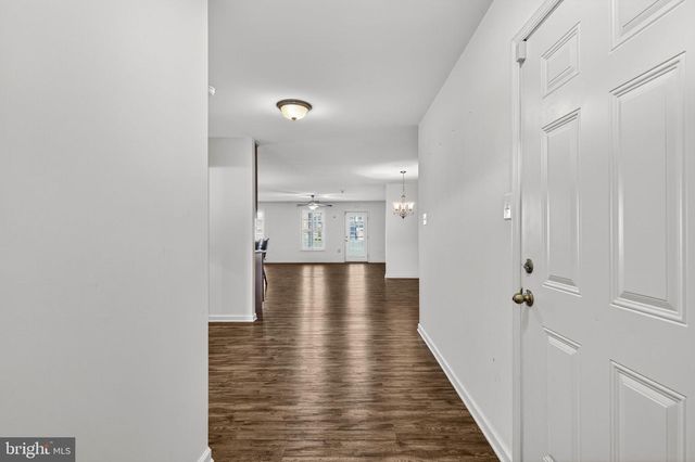 35 COTSWOLD LN, Falling Waters, WV 25419