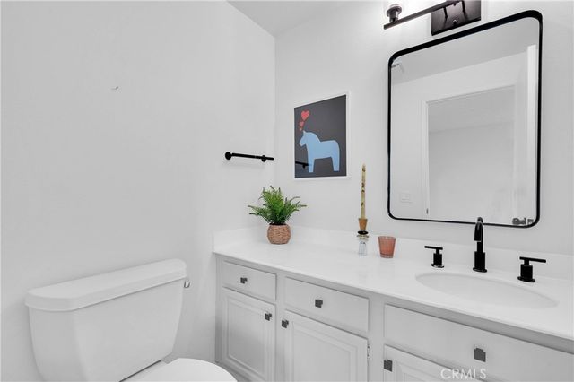 94 Smokestone, Irvine, CA 92614