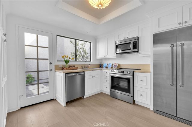 94 Smokestone, Irvine, CA 92614