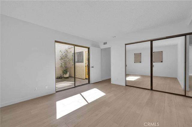 94 Smokestone, Irvine, CA 92614