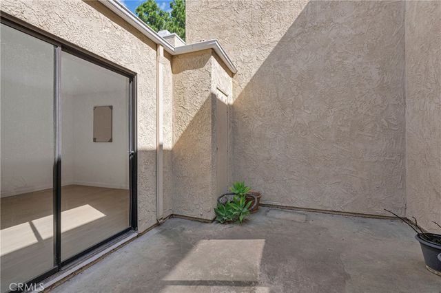 94 Smokestone, Irvine, CA 92614