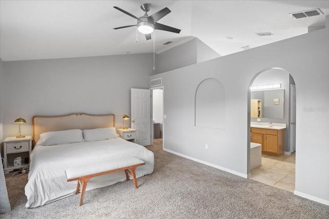 673 RED PEPPER LOOP, Chuluota, FL 32766