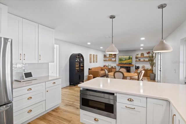 673 RED PEPPER LOOP, Chuluota, FL 32766