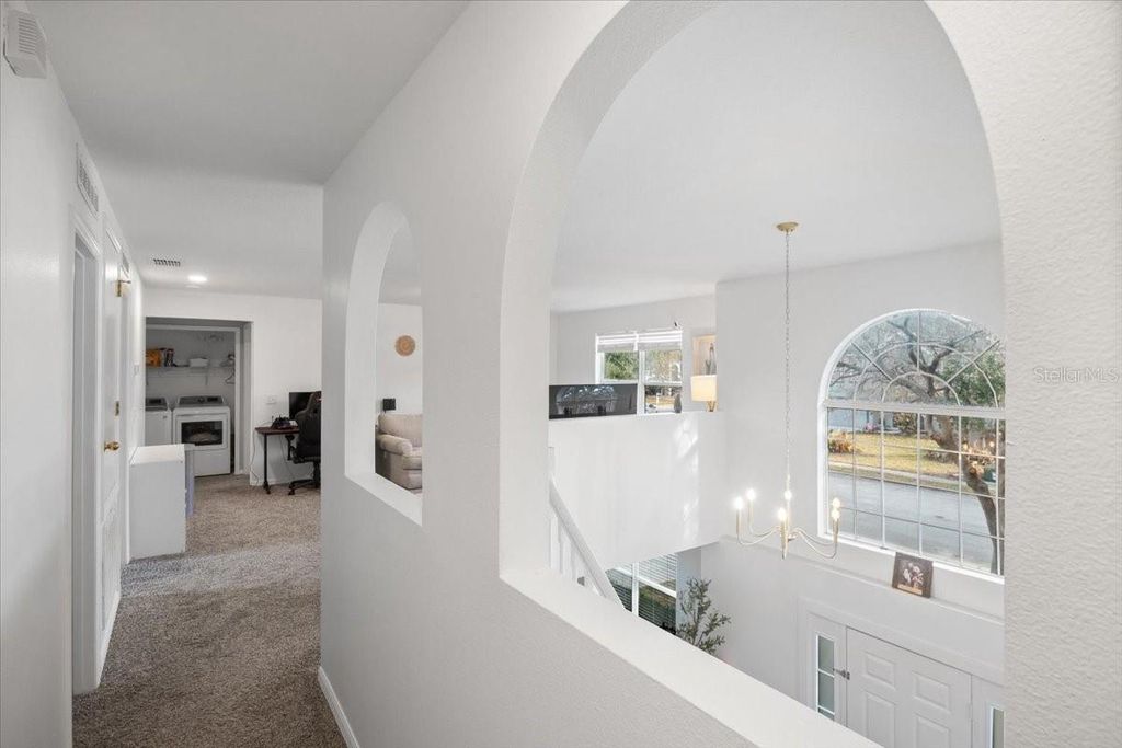 Image 13 of property listing at 673 RED PEPPER LOOP, Chuluota, FL 32766