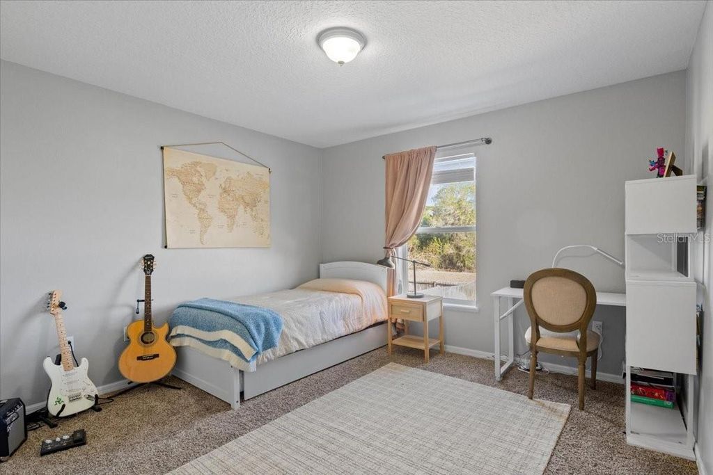 Image 21 of property listing at 673 RED PEPPER LOOP, Chuluota, FL 32766