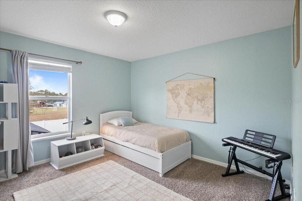 Image 23 of property listing at 673 RED PEPPER LOOP, Chuluota, FL 32766