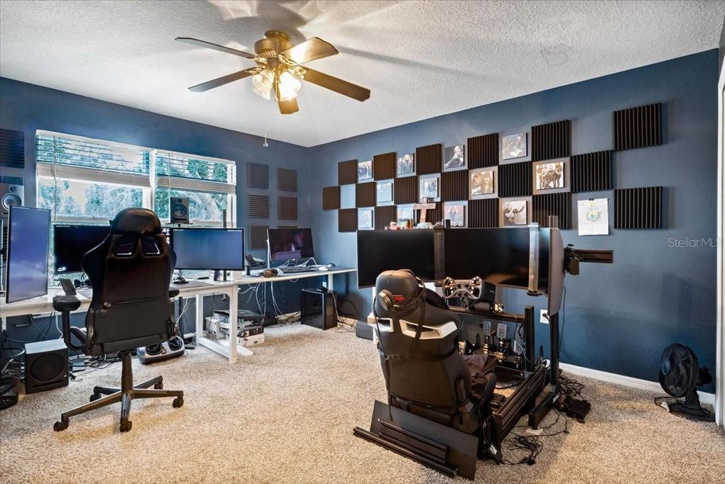 Image 24 of property listing at 673 RED PEPPER LOOP, Chuluota, FL 32766