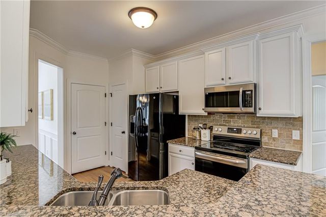 3001 Walbrook Terrace, Browns Summit, NC 27214