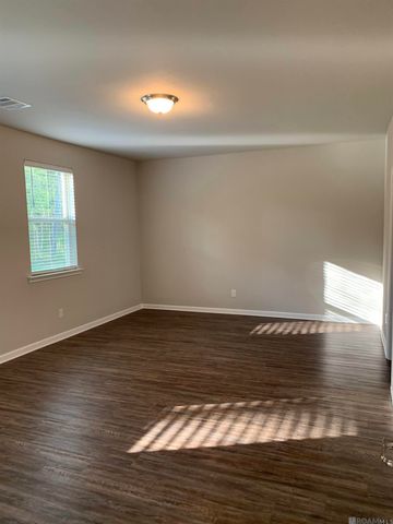 7601 Trailview Dr, Gonzales, LA 70737