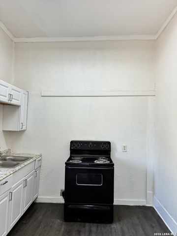 1029 Wyoming St Apt 2, San Antonio, TX 78203