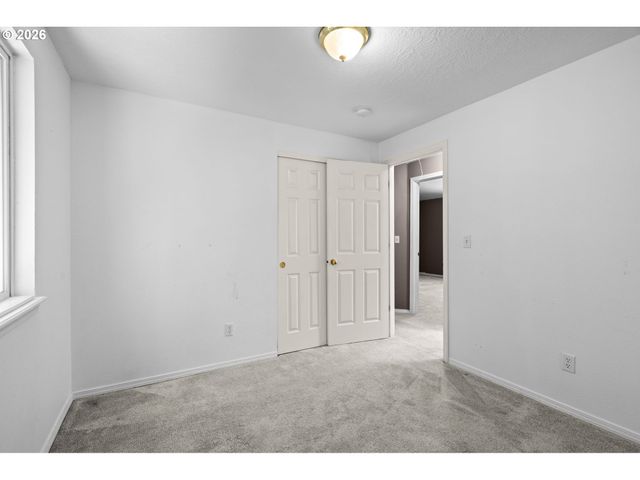 37637 SOLSO Ct, Sandy, OR 97055