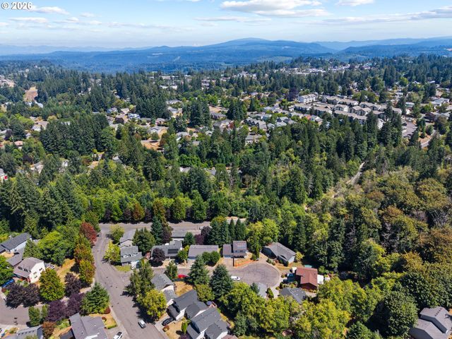 37637 SOLSO Ct, Sandy, OR 97055