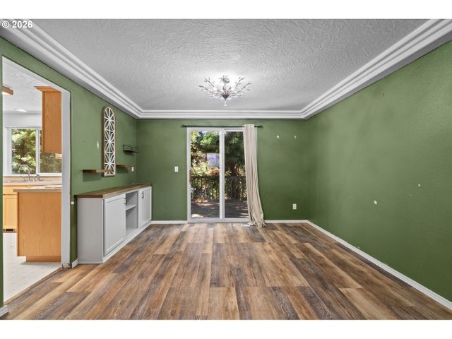 37637 SOLSO Ct, Sandy, OR 97055