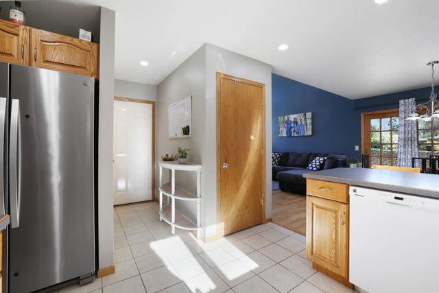 4912 50TH AVE SE, Minot, ND 58701