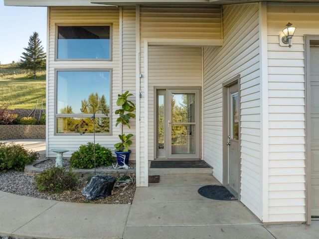 4912 50TH AVE SE, Minot, ND 58701