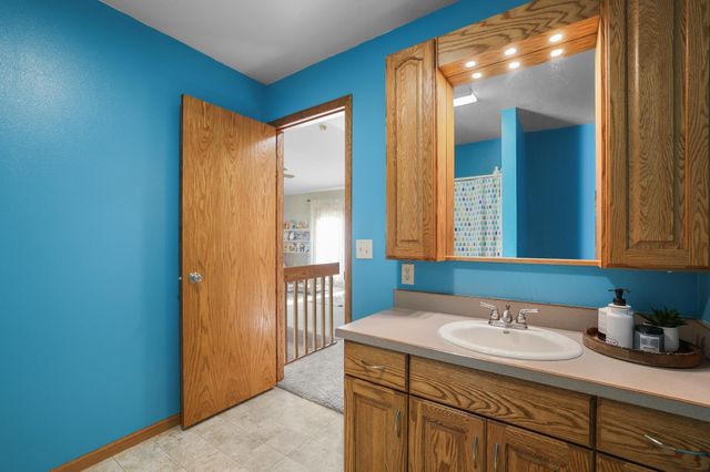 4912 50TH AVE SE, Minot, ND 58701