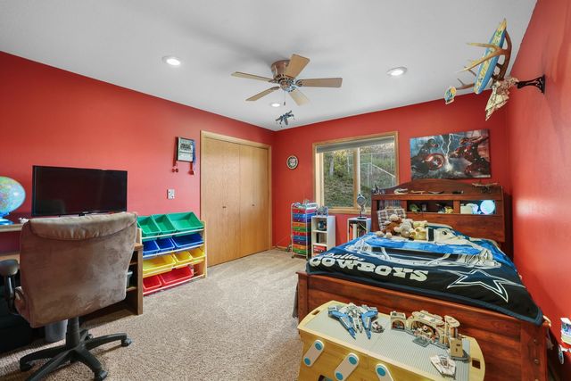 4912 50TH AVE SE, Minot, ND 58701