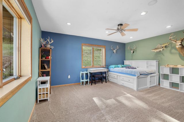 4912 50TH AVE SE, Minot, ND 58701