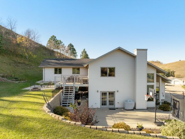 4912 50TH AVE SE, Minot, ND 58701