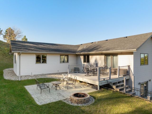 4912 50TH AVE SE, Minot, ND 58701