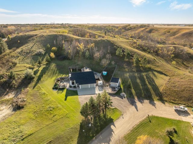 4912 50TH AVE SE, Minot, ND 58701