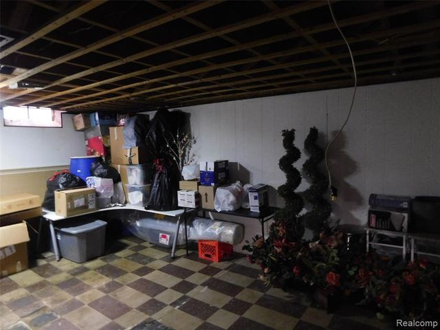 8263 Linda Street, Warren, MI 48093