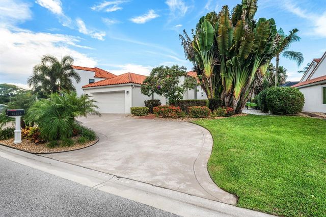 13138 Touchstone Place, Palm Beach Gardens, FL 33418