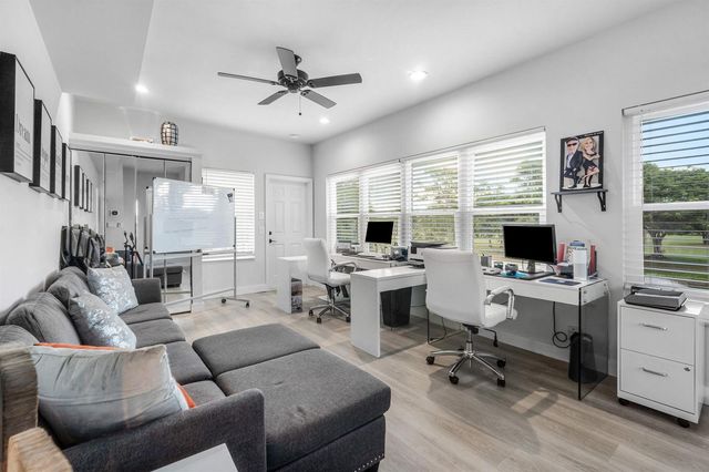 13138 Touchstone Place, Palm Beach Gardens, FL 33418