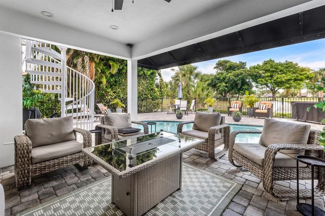 13138 Touchstone Place, Palm Beach Gardens, FL 33418
