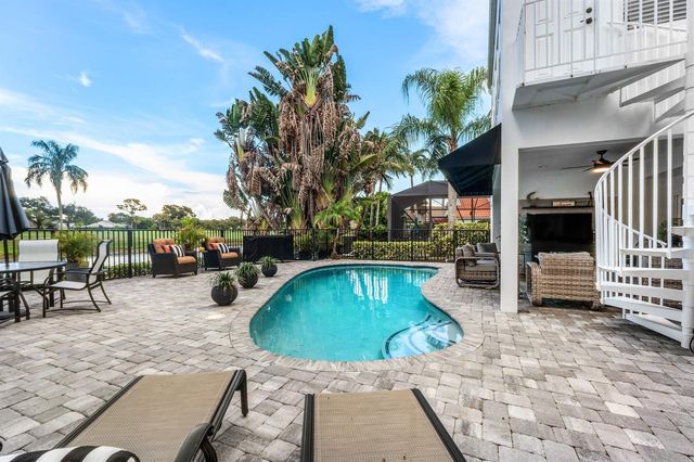 13138 Touchstone Place, Palm Beach Gardens, FL 33418