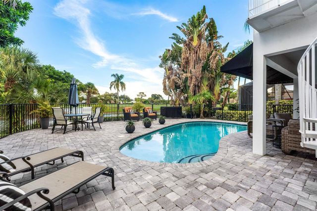 13138 Touchstone Place, Palm Beach Gardens, FL 33418