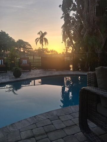 13138 Touchstone Place, Palm Beach Gardens, FL 33418