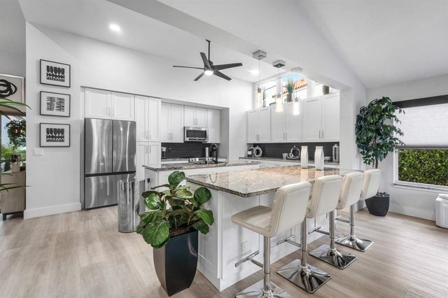 13138 Touchstone Place, Palm Beach Gardens, FL 33418