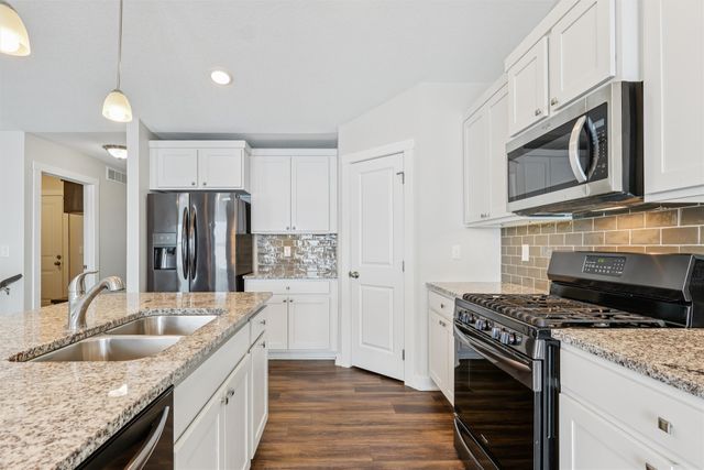 2818 NW 44th Street, Ankeny, IA 50023