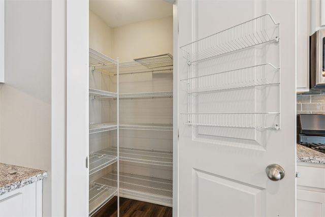 2818 NW 44th Street, Ankeny, IA 50023