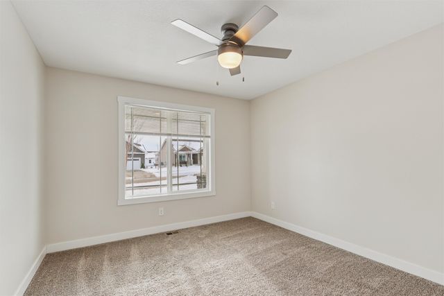 2818 NW 44th Street, Ankeny, IA 50023