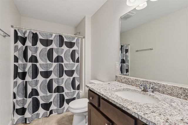 2818 NW 44th Street, Ankeny, IA 50023