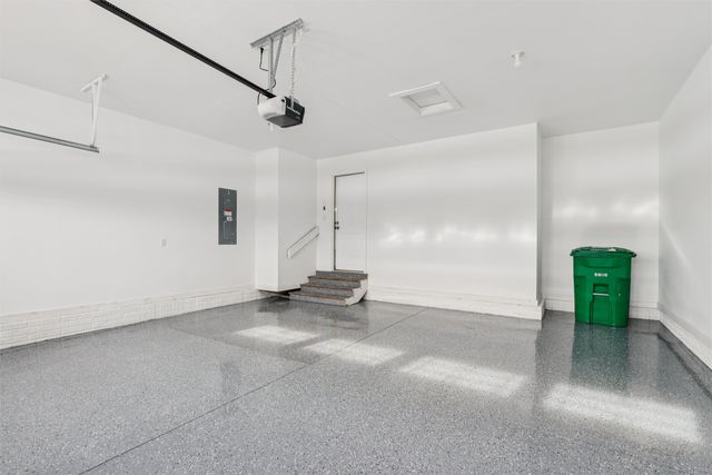 2818 NW 44th Street, Ankeny, IA 50023