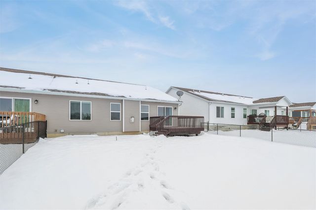 2818 NW 44th Street, Ankeny, IA 50023