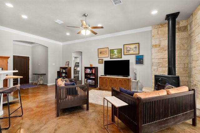 151 Tall Oaks, Streetman, TX 75859