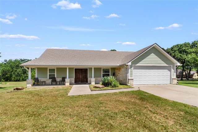 151 Tall Oaks, Streetman, TX 75859